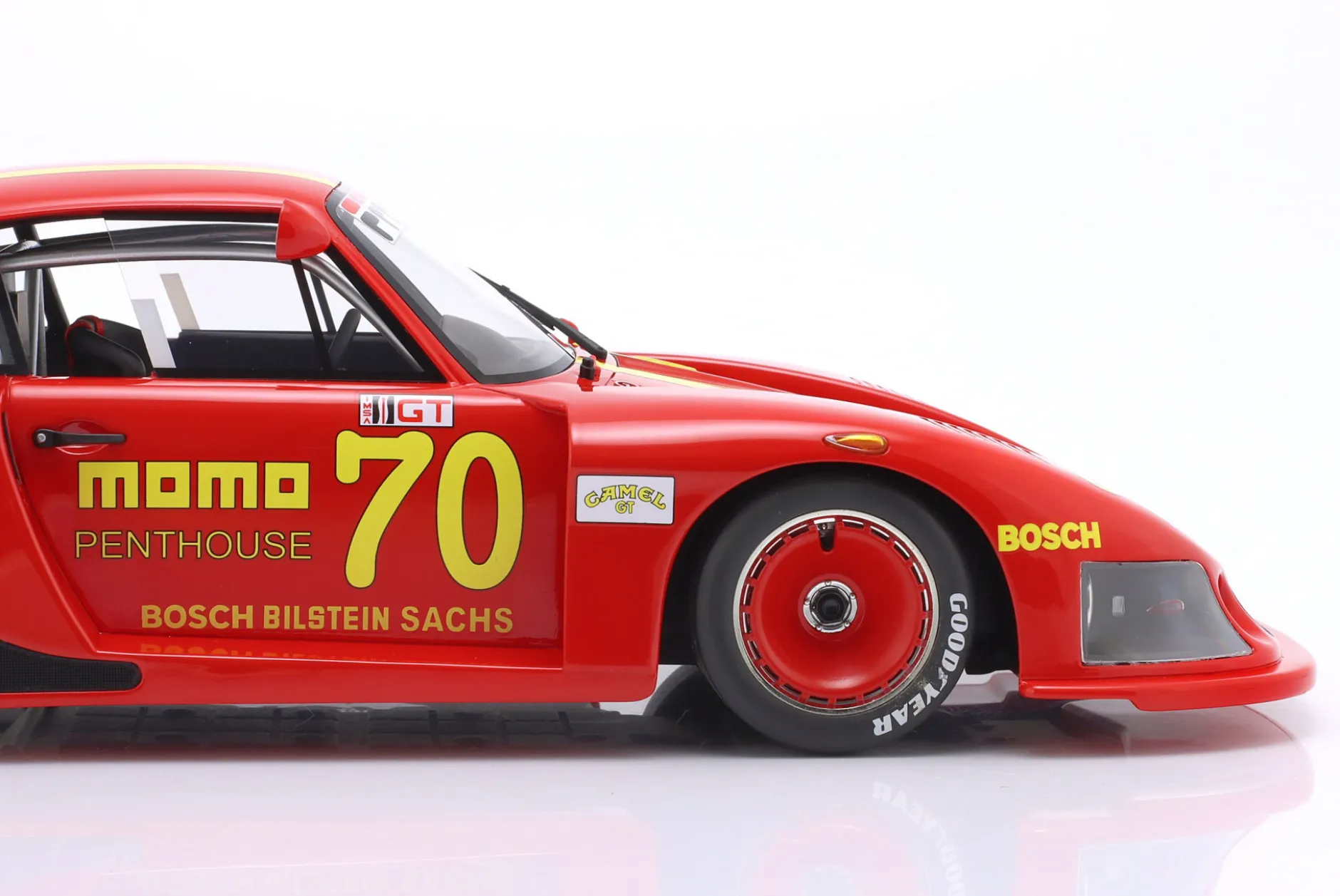 Porsche 935/78 Moby Dick #70 MOMO 2nd DRM Norisring 1981 G. Moretti 1:12 CMR