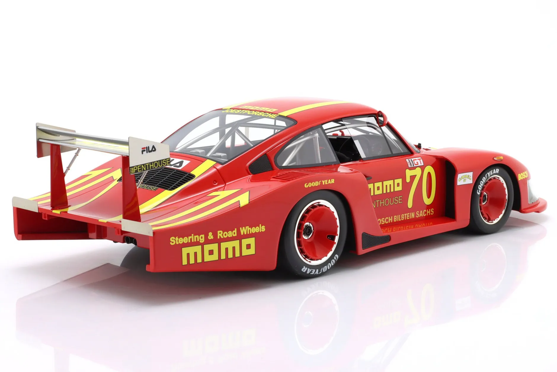 Porsche 935/78 Moby Dick #70 MOMO 2nd DRM Norisring 1981 G. Moretti 1:12 CMR