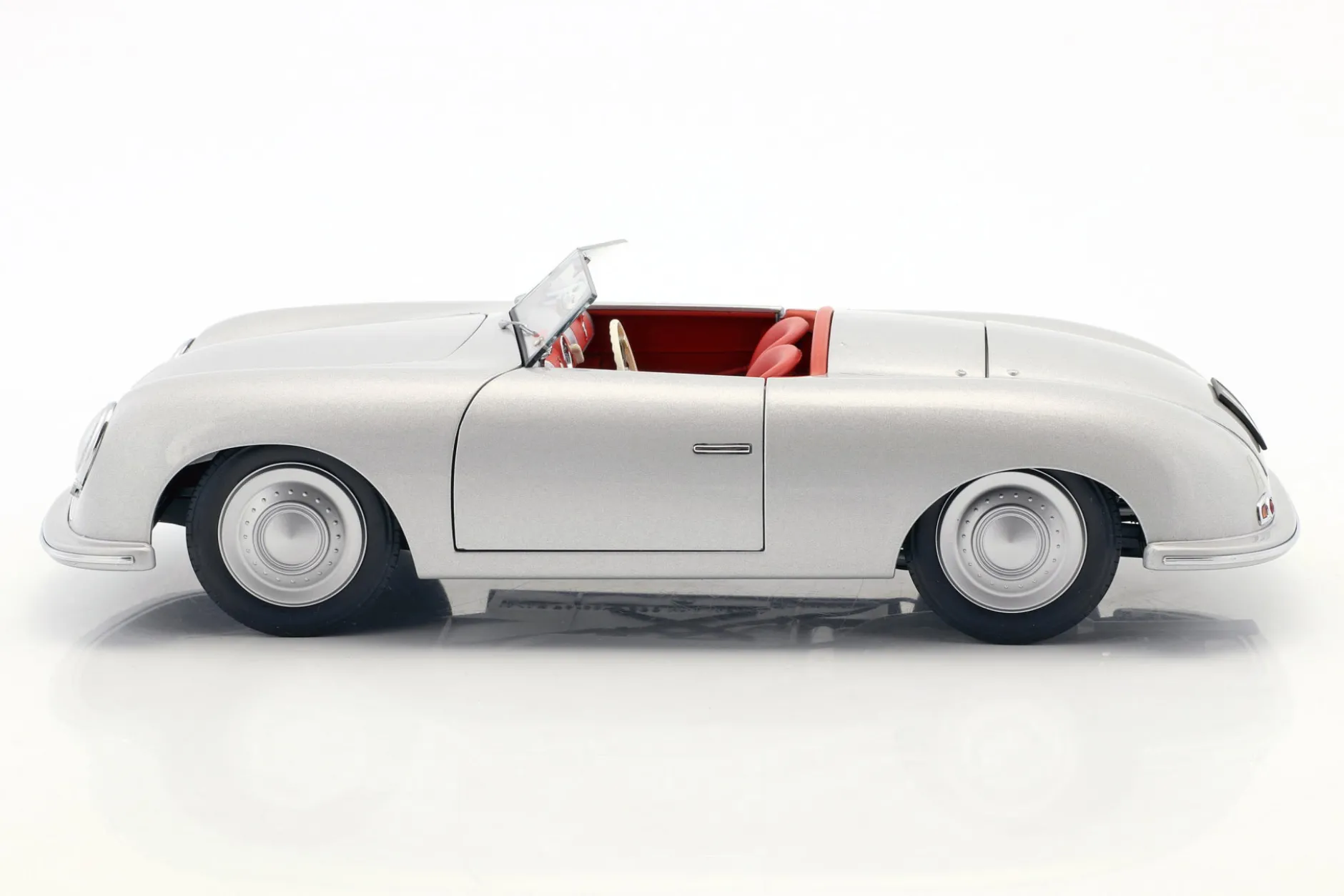 Porsche 356 Nr.1 Baujahr 1948 Edition 70 Jahre Porsche silber 1:18 AUTOart