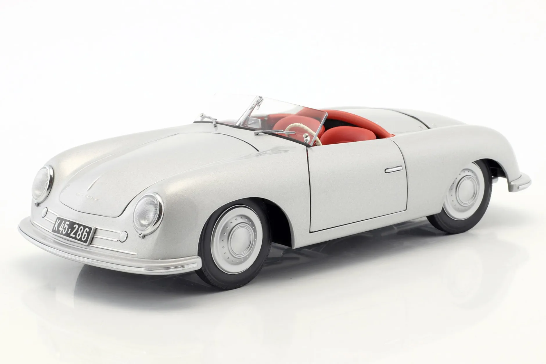 Porsche 356 Nr.1 Baujahr 1948 Edition 70 Jahre Porsche silber 1:18 AUTOart
