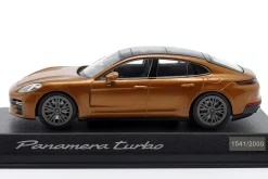 Porsche Panamera Turbo E-Hybrid (G3) madeiragoldmetallic 1:43 Norev