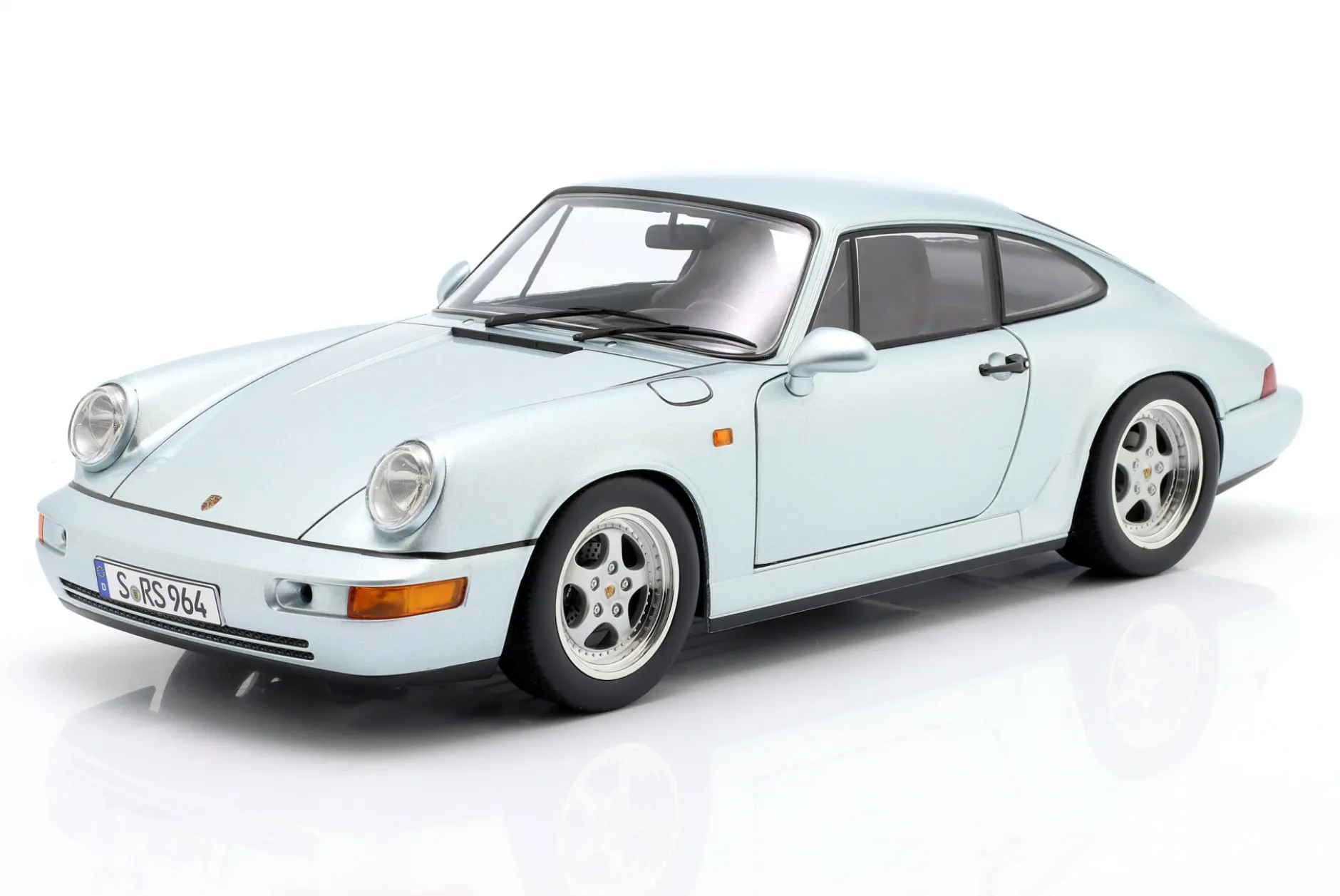 Porsche 911 (964) RS mit Speedline Felgen Baujahr 1992 polarsilber 1:12 KK-Scale