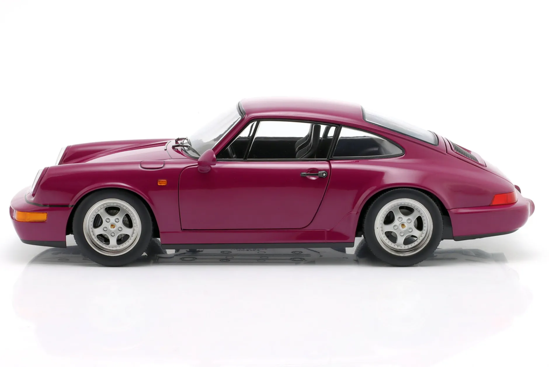 Porsche 911 (964) RS mit Speedline Felgen Baujahr 1992 rubinrot 1:12 KK-Scale
