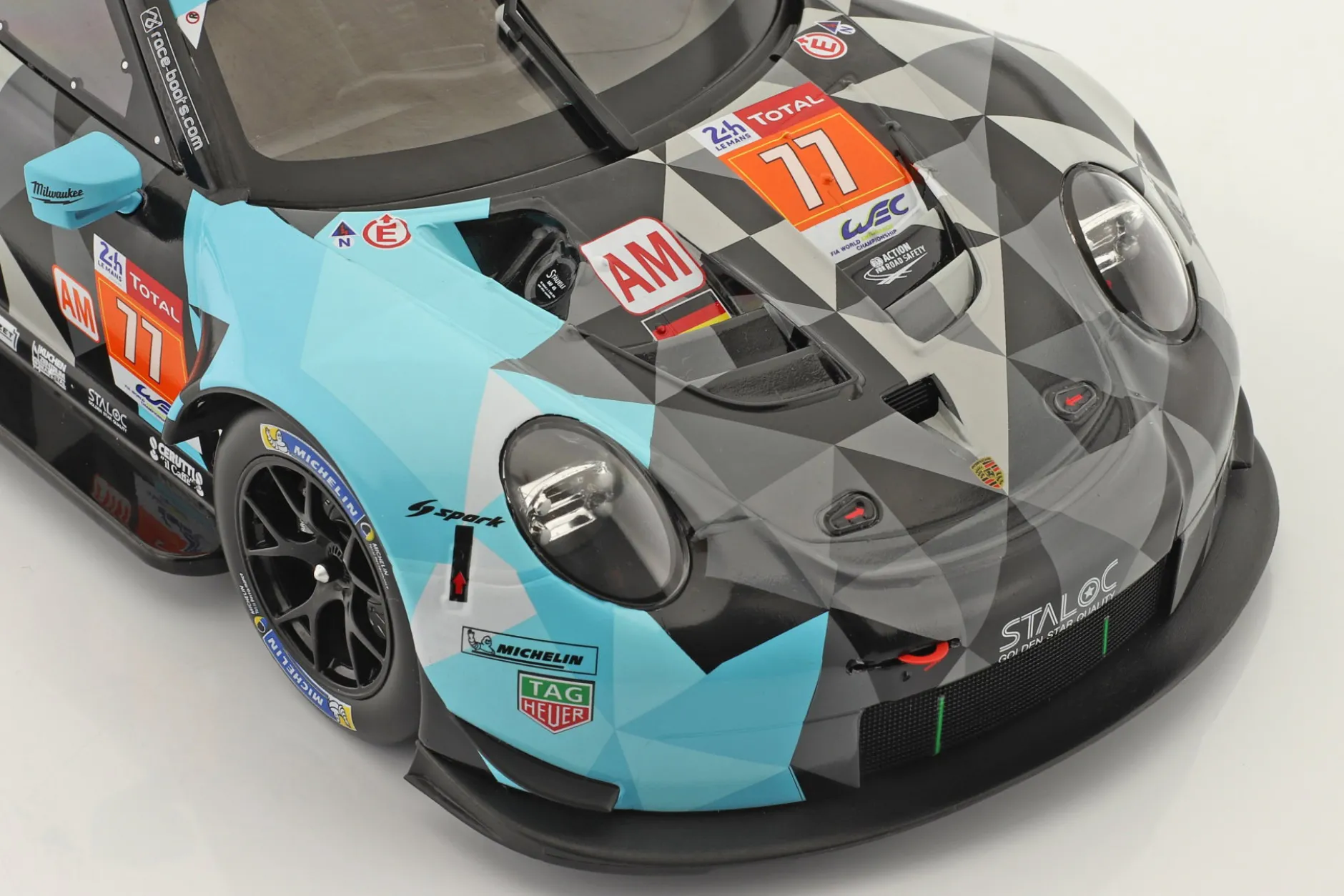 Porsche 911 RSR #77 Dempsey Proton Sieger LMGTE-Am 24h LeMans 2018 1:18 Ixo