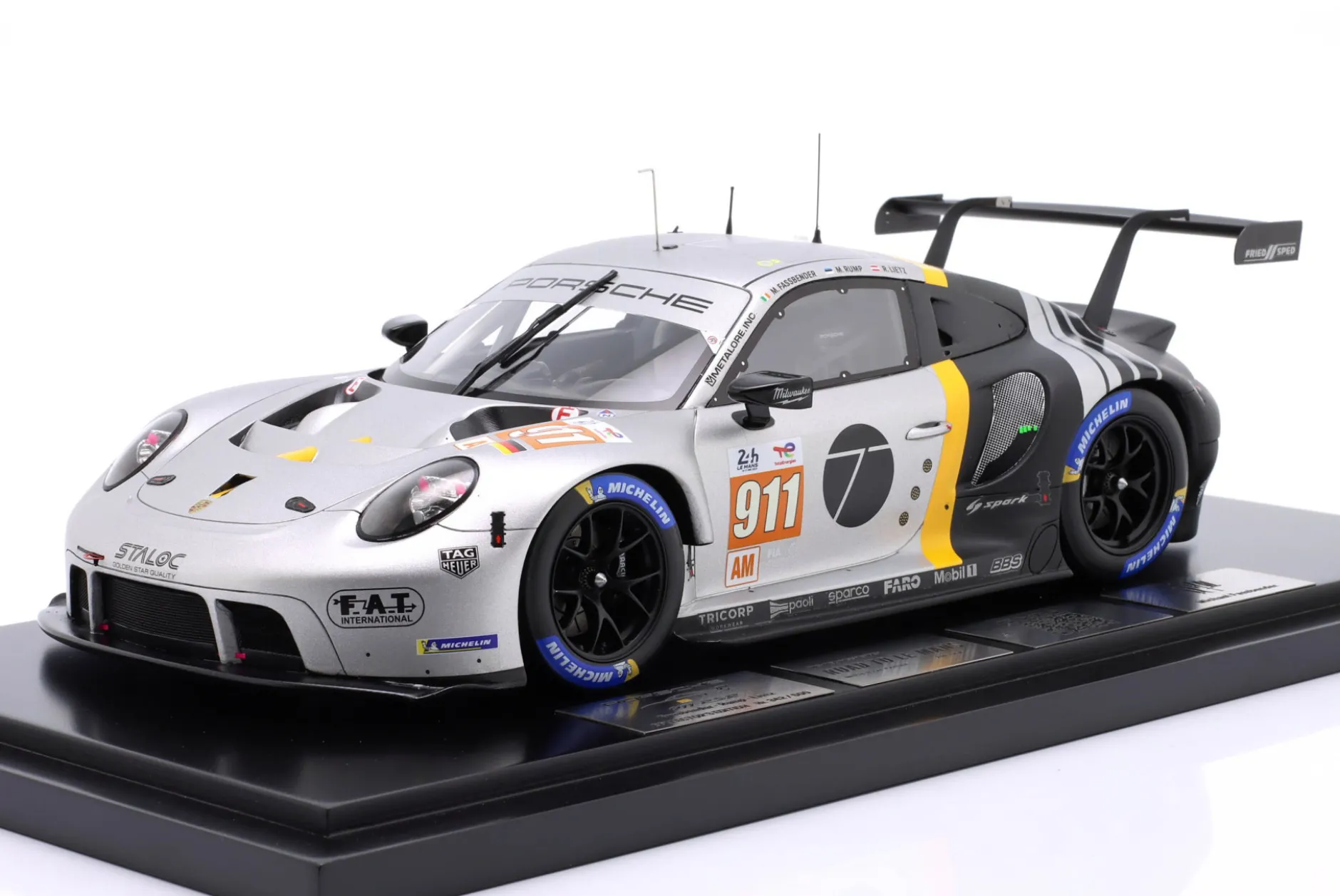 Porsche 911 RSR-19 #911 24h LeMans 2023 Fassbender, Lietz, Rump 1:18 Spark