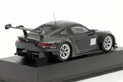 Porsche 911 RSR Pre-Season Presentation Car 2017-2018 1:43 Ixo
