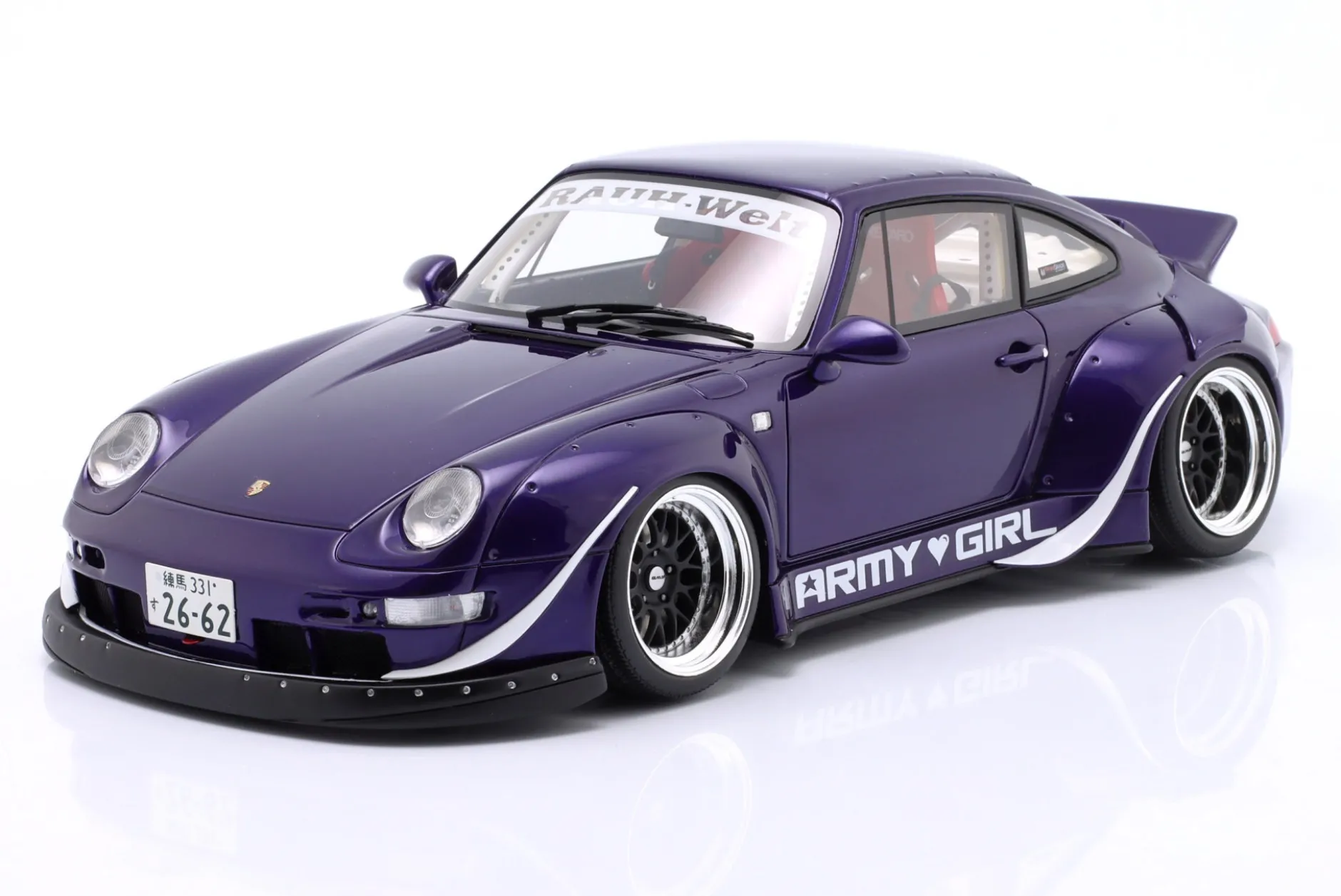 Porsche 911 (993) RWB Rauh-Welt Army Girl 2015 lila 1:18 GT-Spirit