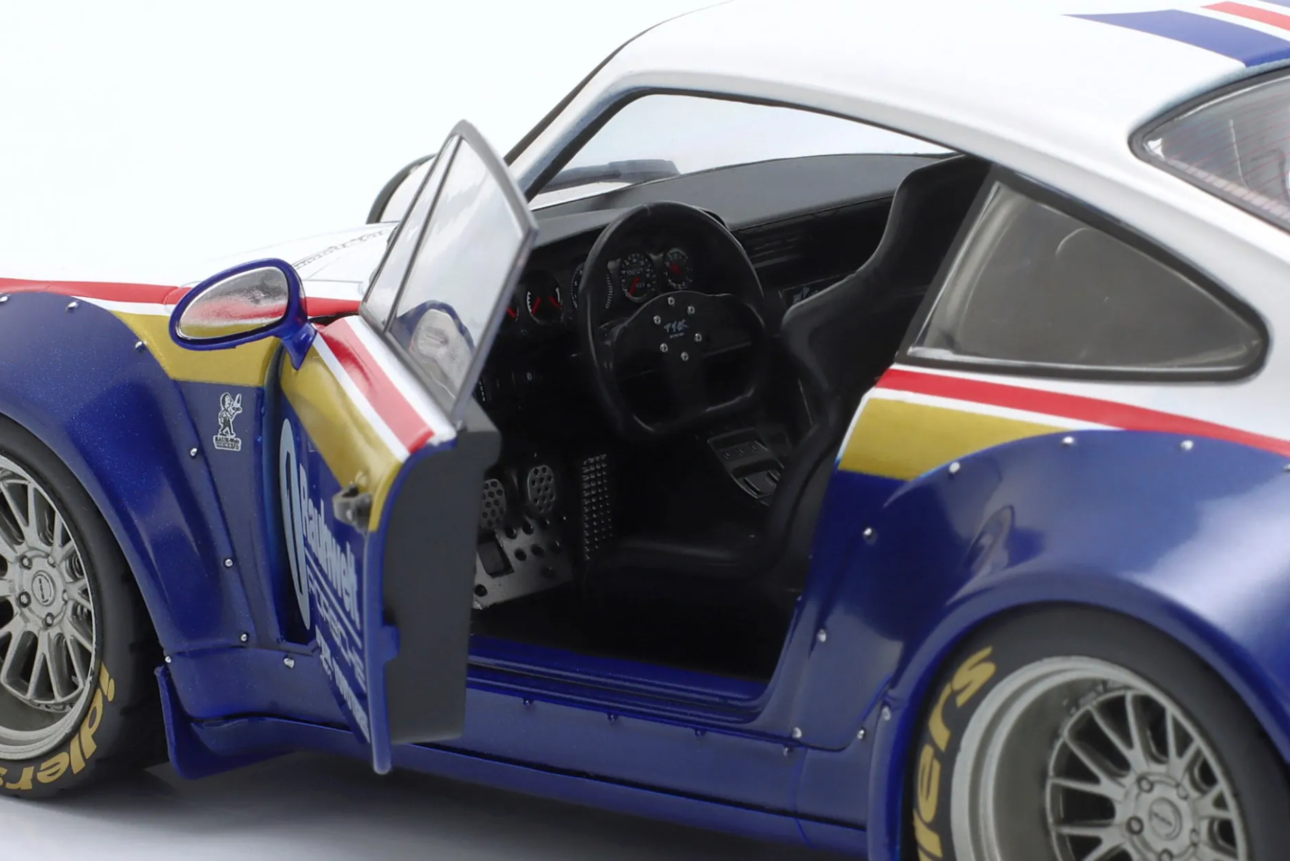 Porsche 911 (964) RWB Rauh-Welt 2022 blau / weiß / rot / gold 1:18 Solido