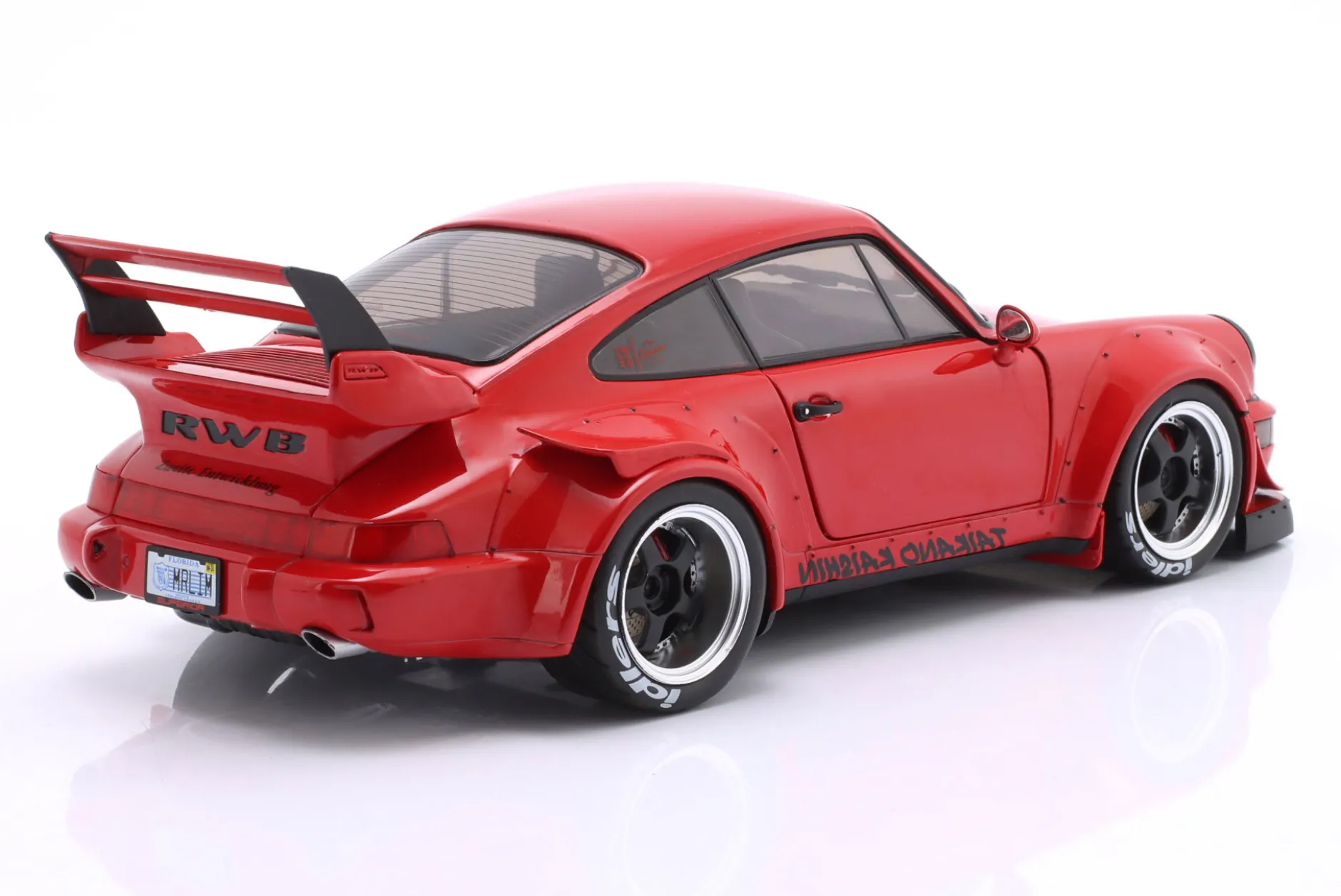 Porsche 911 RWB Rauh-Welt Bodykit Taikano Kaishin 2024 rot / schwarz 1:18 Solido