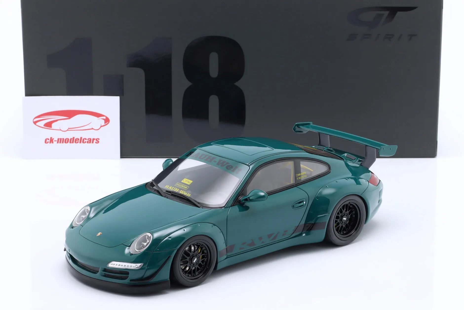 Porsche 911 (997) RWB Rauh-Welt Body Kit Syunkashuto 2021 grün 1:18 GT-Spirit