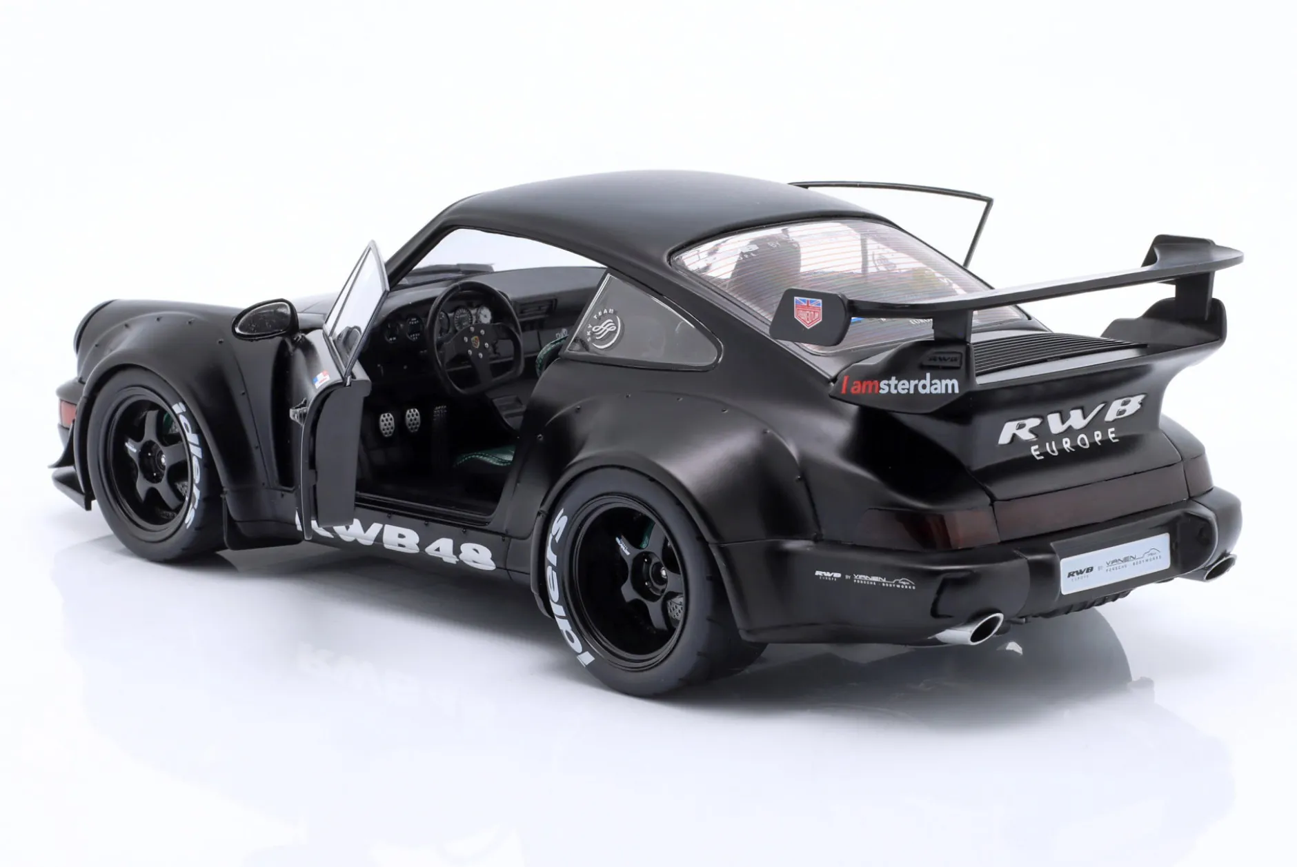 Porsche 911 (964) RWB Rauh-Welt Darth Vader 2016 mattschwarz 1:18 Solido