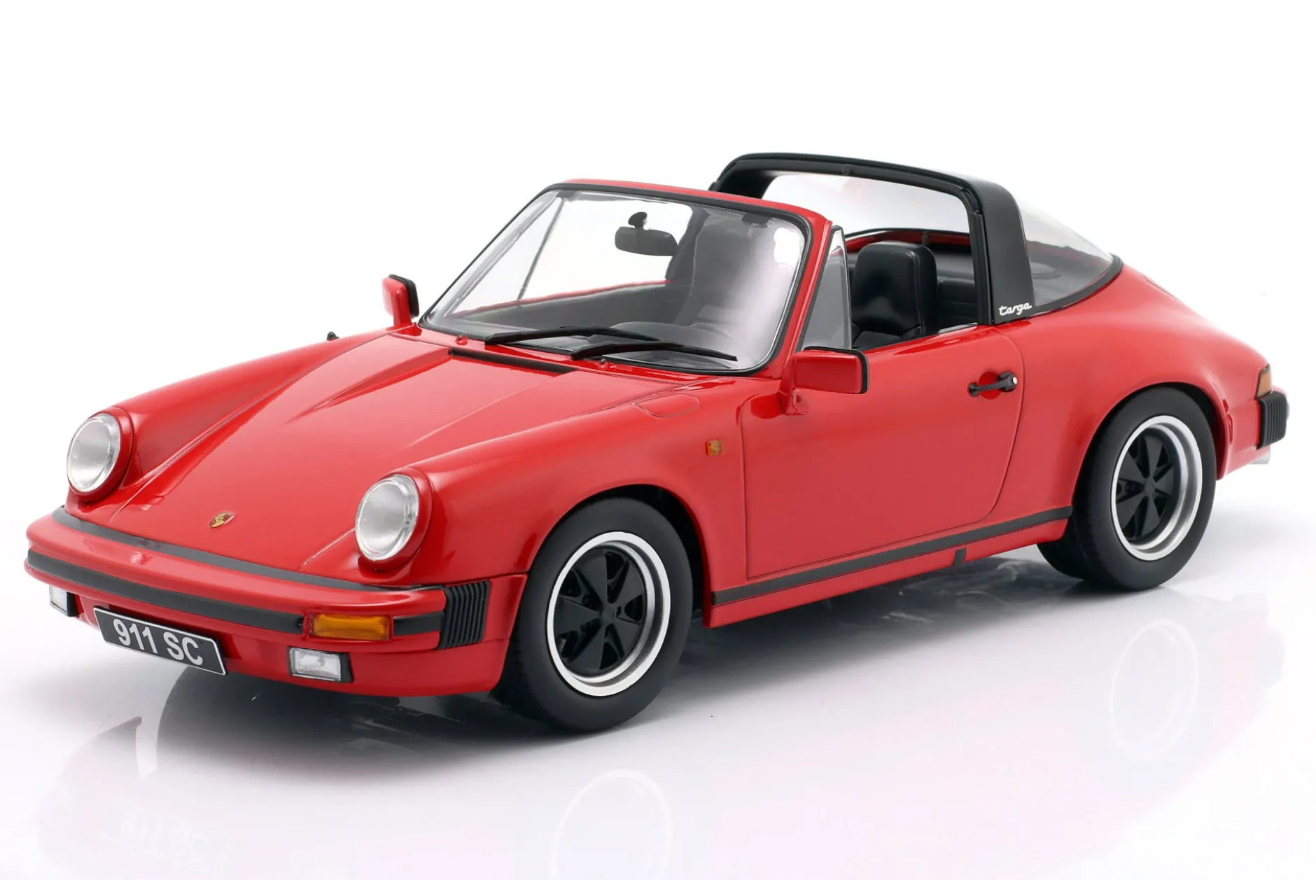 Porsche 911 SC Targa Baujahr 1983 rot 1:18 KK-Scale