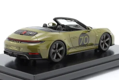Porsche 911 (992.2) Spirit 70 Baujahr 2025 olive neo 1:12 Spark