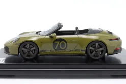 Porsche 911 (992.2) Spirit 70 Baujahr 2025 olive neo 1:12 Spark