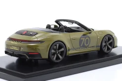 Porsche 911 (992.2) Spirit 70 Baujahr 2025 olive neo 1:18 Spark