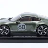 Porsche 911 (992) Sport Classic 2022 oakgrün metallic 1:18 Spark