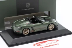 Porsche 718 (982) Spyder RS Baujahr 2024 grün metallic 1:43 Spark