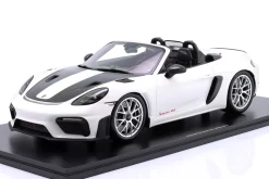 Porsche 718 Spyder RS Baujahr 2023 weiß 1:12 Schuco