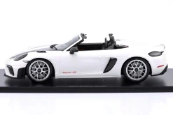 Porsche 718 Spyder RS Baujahr 2023 weiß 1:12 Schuco
