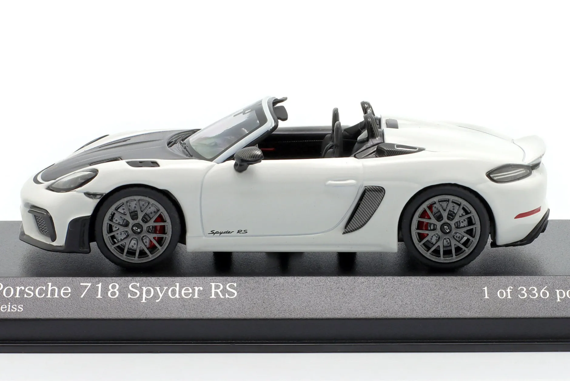 Porsche 718 Spyder RS Weissach-Paket 2023 weiß 1:43 Minichamps