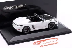Porsche 718 Spyder RS Weissach-Paket 2023 weiß 1:43 Minichamps