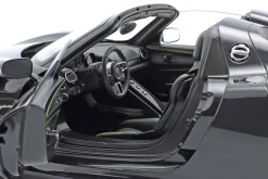 Porsche 918 Spyder Weissach Package 2013 schwarz metallic 1:12 AUTOart