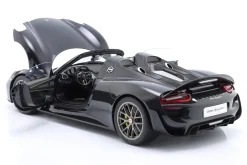 Porsche 918 Spyder Weissach Package 2013 schwarz metallic 1:12 AUTOart