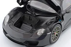 Porsche 918 Spyder Weissach Package 2013 schwarz metallic 1:12 AUTOart