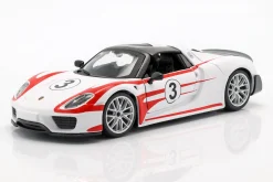 Porsche 918 Spyder Weissach #3 weiß 1:24 Bburago
