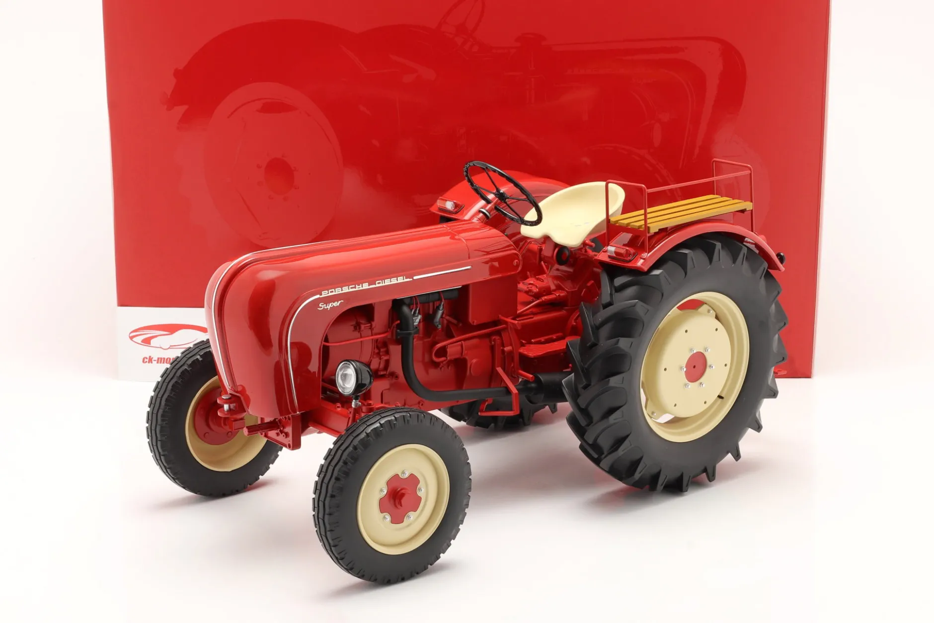 Porsche Super Traktor Baujahr 1958 rot 1:8 Minichamps