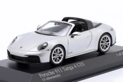 Porsche 911 (992.2) Targa 4 GTS Baujahr 2024 GT-silbermetallic 1:43 Minichamps