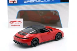 Porsche 911 (992.2) Targa 4 GTS Hybrid Baujahr 2025 rot 1:18 Maisto