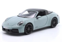 Porsche 911 (992.2) Targa 4 GTS Hybrid Baujahr 2025 aventuringrün 1:18 Maisto