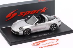 Porsche 911 (992) Targa 4S Baujahr 2021 silber 1:43 Spark
