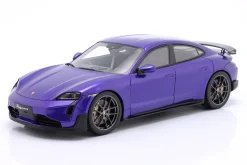 Porsche Taycan Turbo GT Baujahr 2023 lila 1:18 GT-Spirit