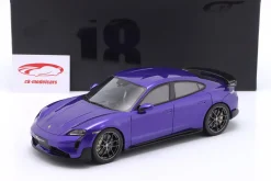 Porsche Taycan Turbo GT Baujahr 2023 lila 1:18 GT-Spirit