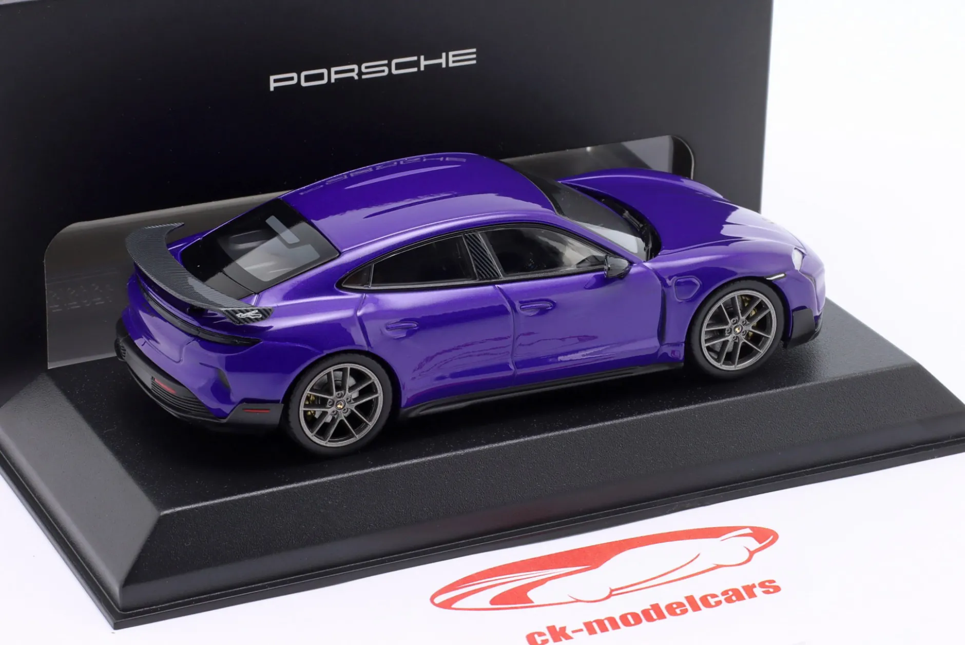 Porsche Taycan Turbo GT (J1 PA) purplesky metallic 1:43 Norev