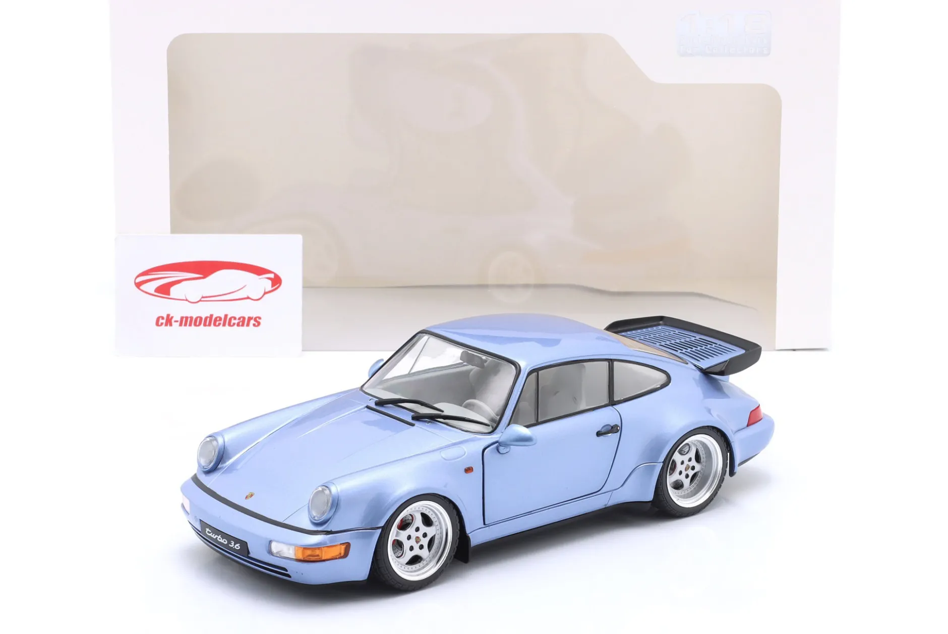 Porsche 911 (964) Turbo Baujahr 1990 horizontblau metallic 1:18 Solido
