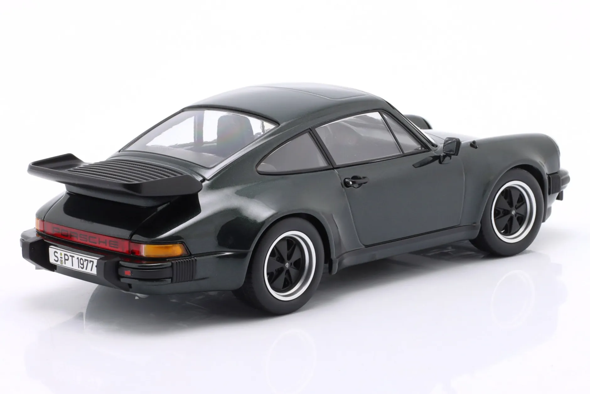 Porsche 911 (930) Turbo 3.3 Coupe Baujahr 1977 dunkelgrün metallic 1:18 KK-Scale