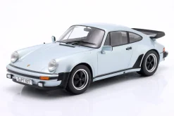 Porsche 911 (930) Turbo 3.3 Coupe Baujahr 1977 silber 1:18 KK-Scale