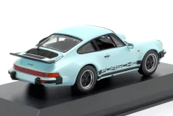 Porsche 911 (930) Turbo 50 Jahre Singapur polarblau 1:43 Minichamps