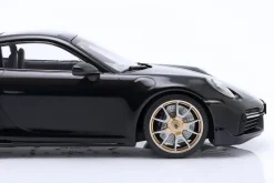 Porsche 911 (992) Turbo S Coupe Movie Bad Boys 2024 schwarz 1:18 Minichamps