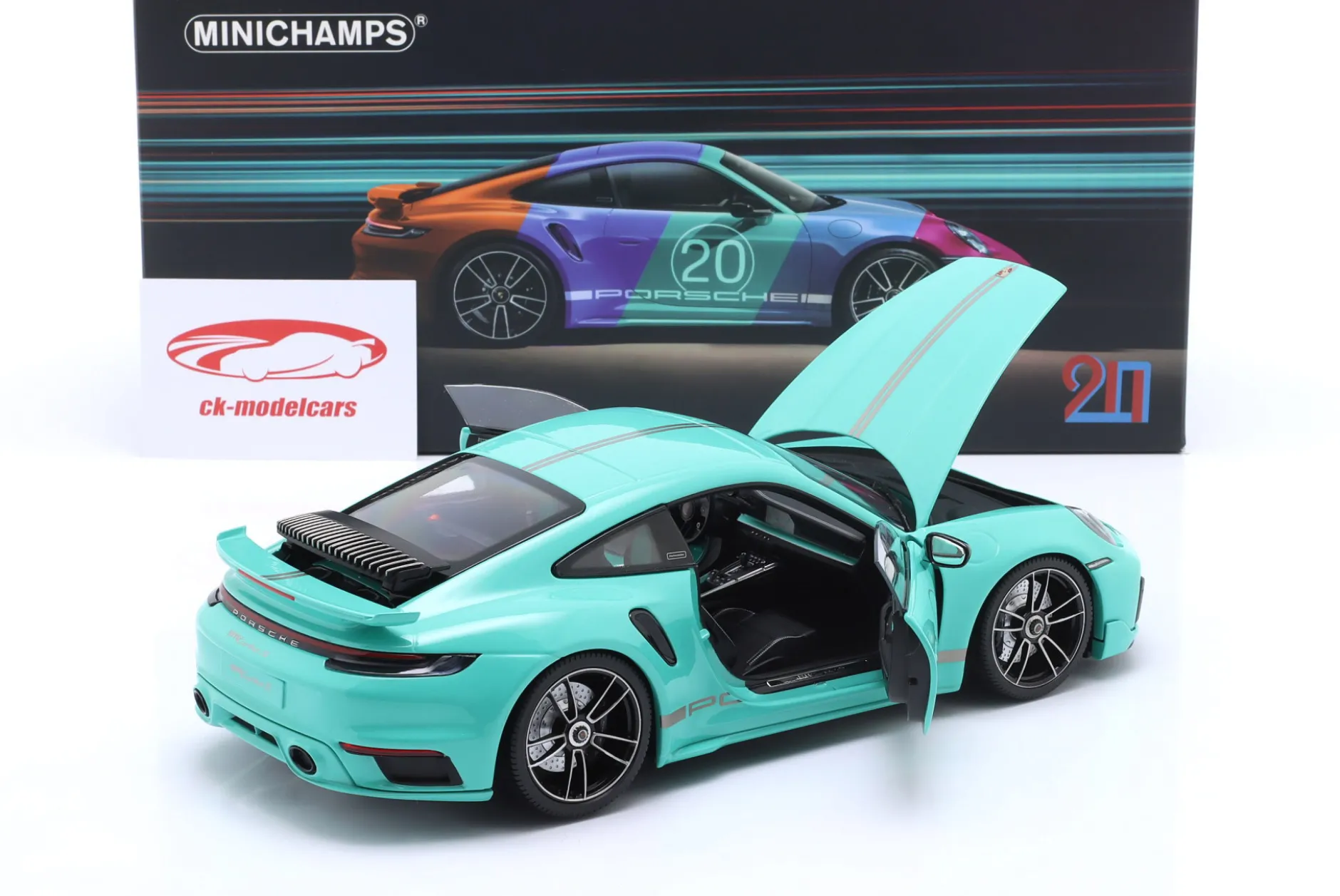 Porsche 911 (992) Turbo S Coupe Sport Design 2021 mintgrün 1:18 Minichamps