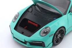 Porsche 911 (992) Turbo S Coupe Sport Design 2021 mintgrün 1:18 Minichamps