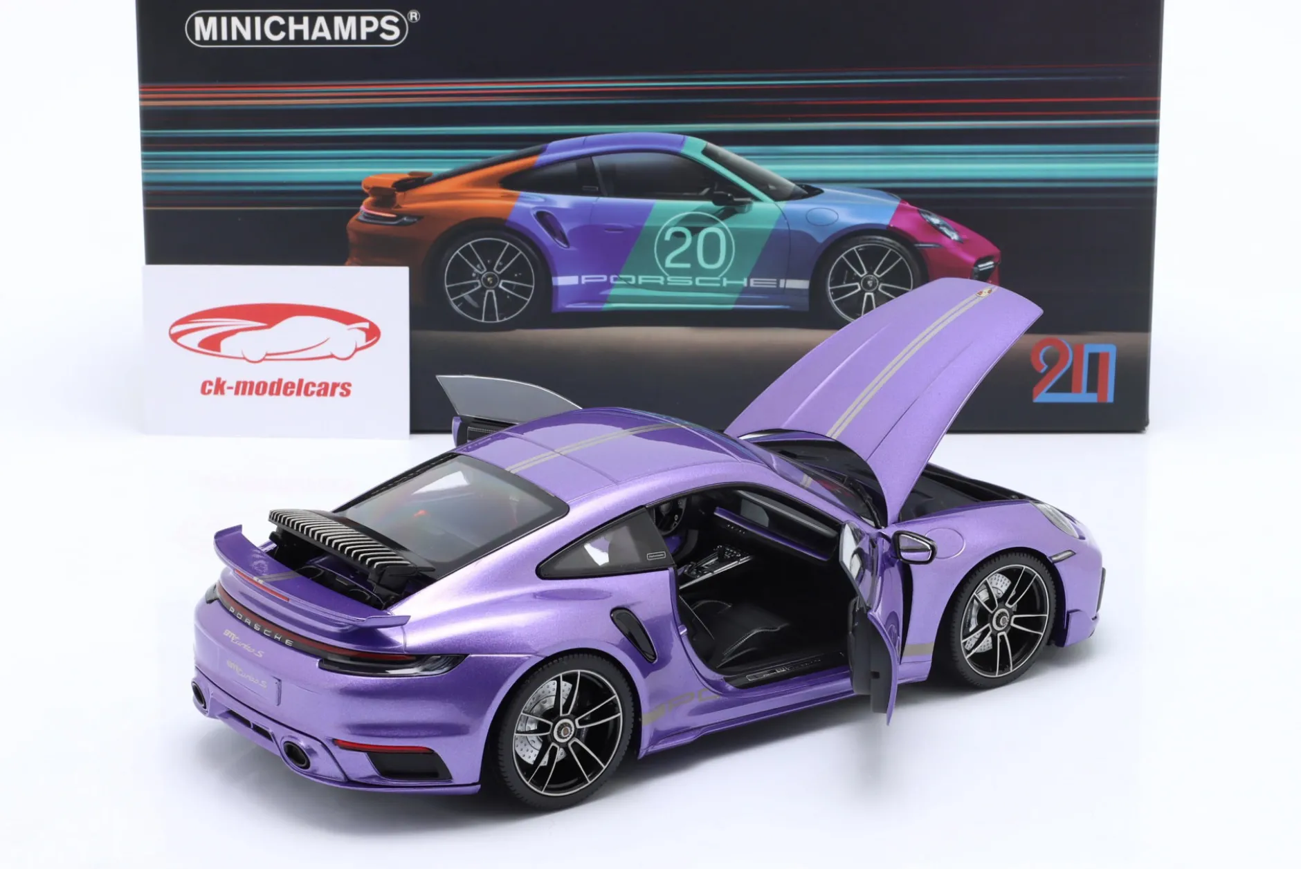 Porsche 911 (992) Turbo S Coupe Sport Design 2021 viola 1:18 Minichamps