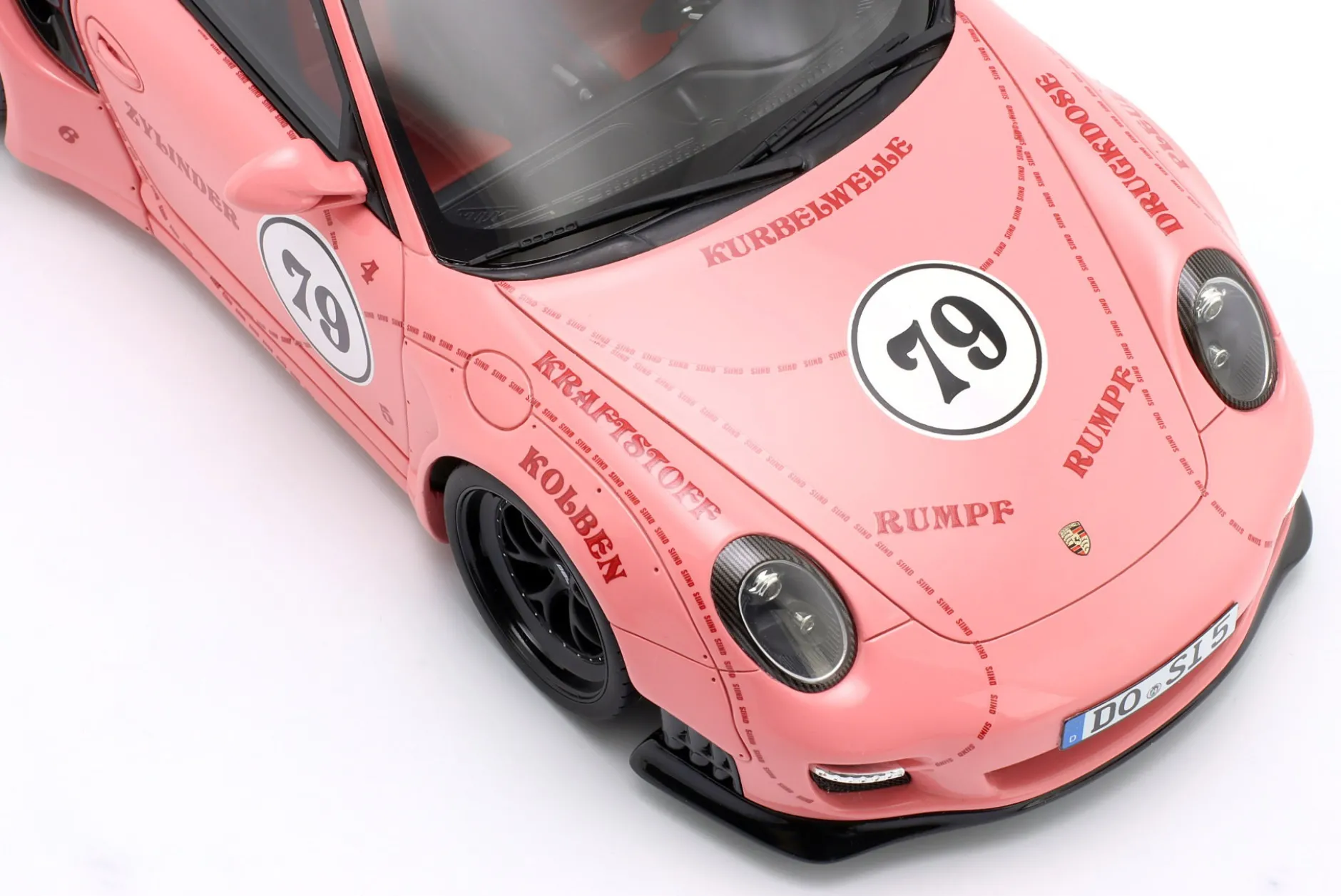 Porsche 911 (997) Turbo S LBWK Sidney Hoffmann "Die Sau" #79 pink 1:18 WERK83