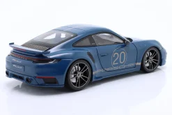 Porsche 911 (992) Turbo S Sport Design Baujahr 2021 oslo blau 1:18 Minichamps