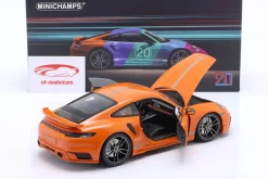 Porsche 911 (992) Turbo S Sport Design 2021 orange 1:18 Minichamps