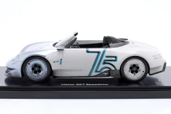 Porsche Vision 357 Speedster weiß / grau 1:18 Spark
