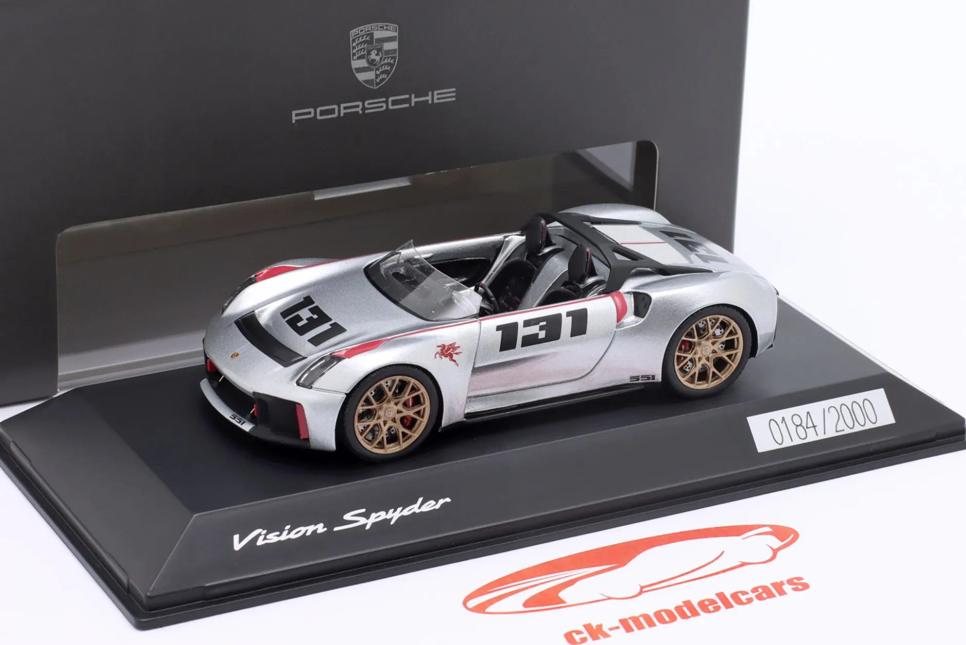 Porsche Vision Spyder Baujahr 2020 silber 1:43 Spark